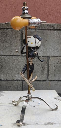 Hello Kitty Pole Dancer Skeleton Barbie Pull Lamp