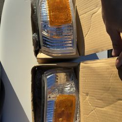 1990-91 Honda side marker assemblies