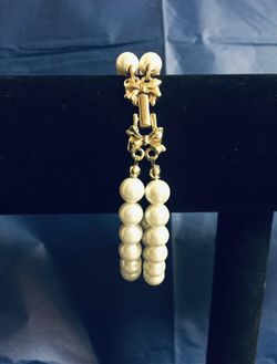 Vintage double strand pearl bracelet