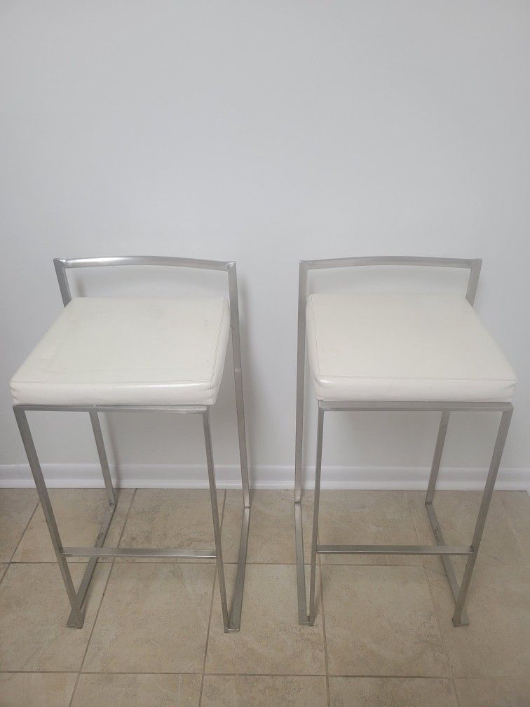 Fancy White Stool
