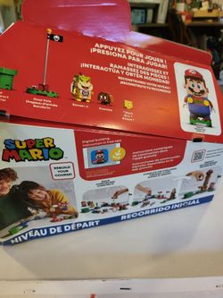 LEGO Super Mario Starter Course Set Damaged box