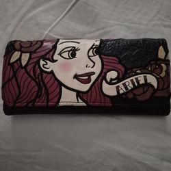 LOUNGEFLY ARIEL WALLET