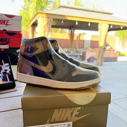 Jordan 1 Retro High OG Black Metallic Gold