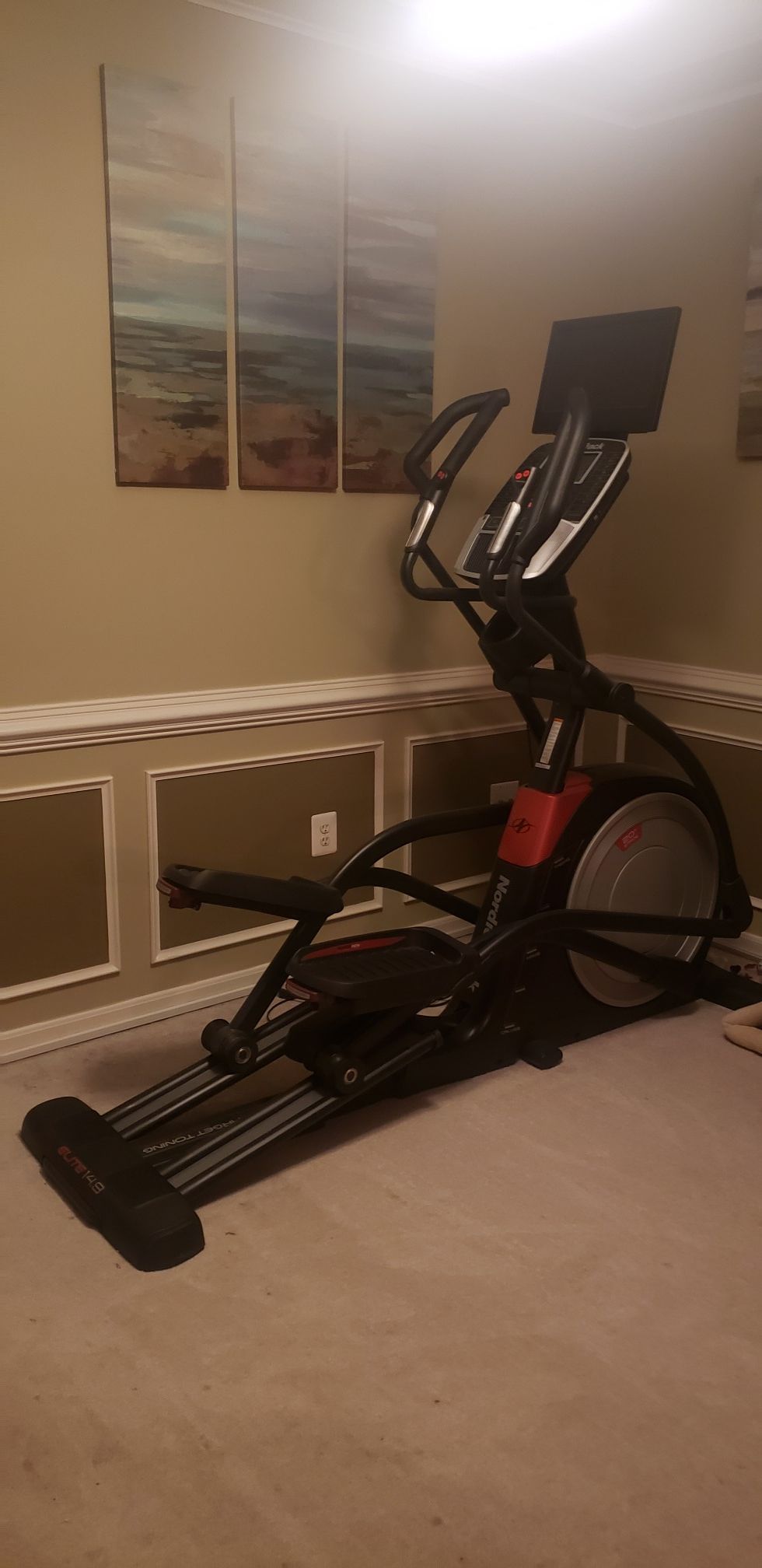 NordicTrack Elite 14.9 Elliptical