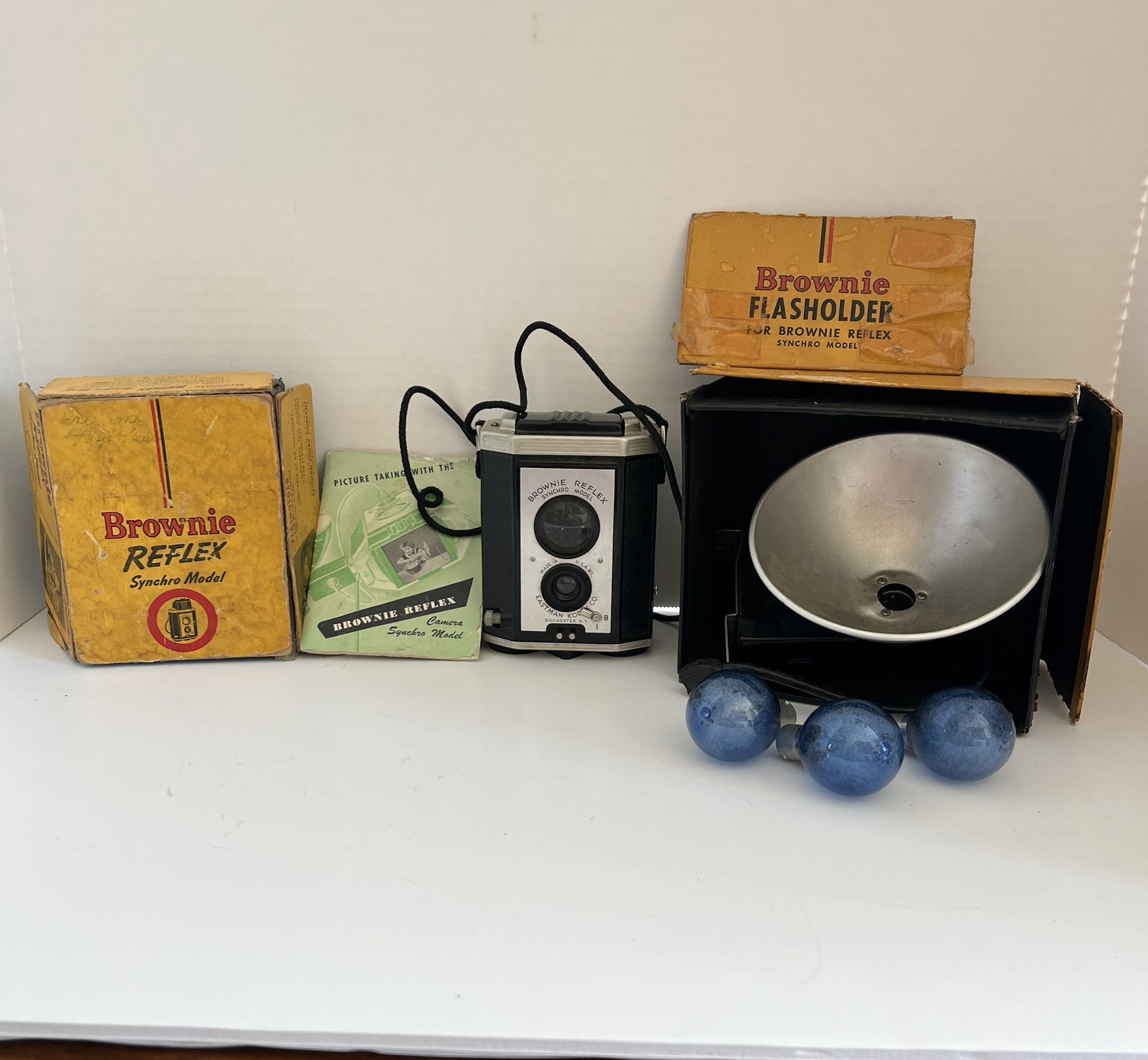 Vintage Brownie Reflex Synchro & Flash holder