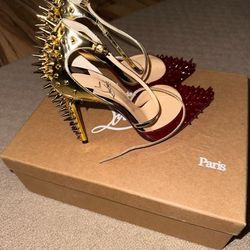 SHOES FOR SALE (DIFF. SIZES)