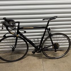 Vintage Cannondale Black Lightning road bike 8 Speed?