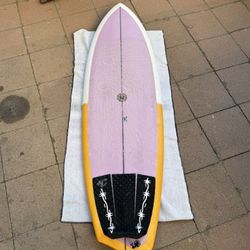 5’7” Album Fascination Bat Tail