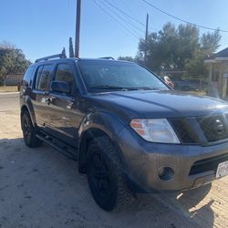 Camioneta Nissan PTF 2012