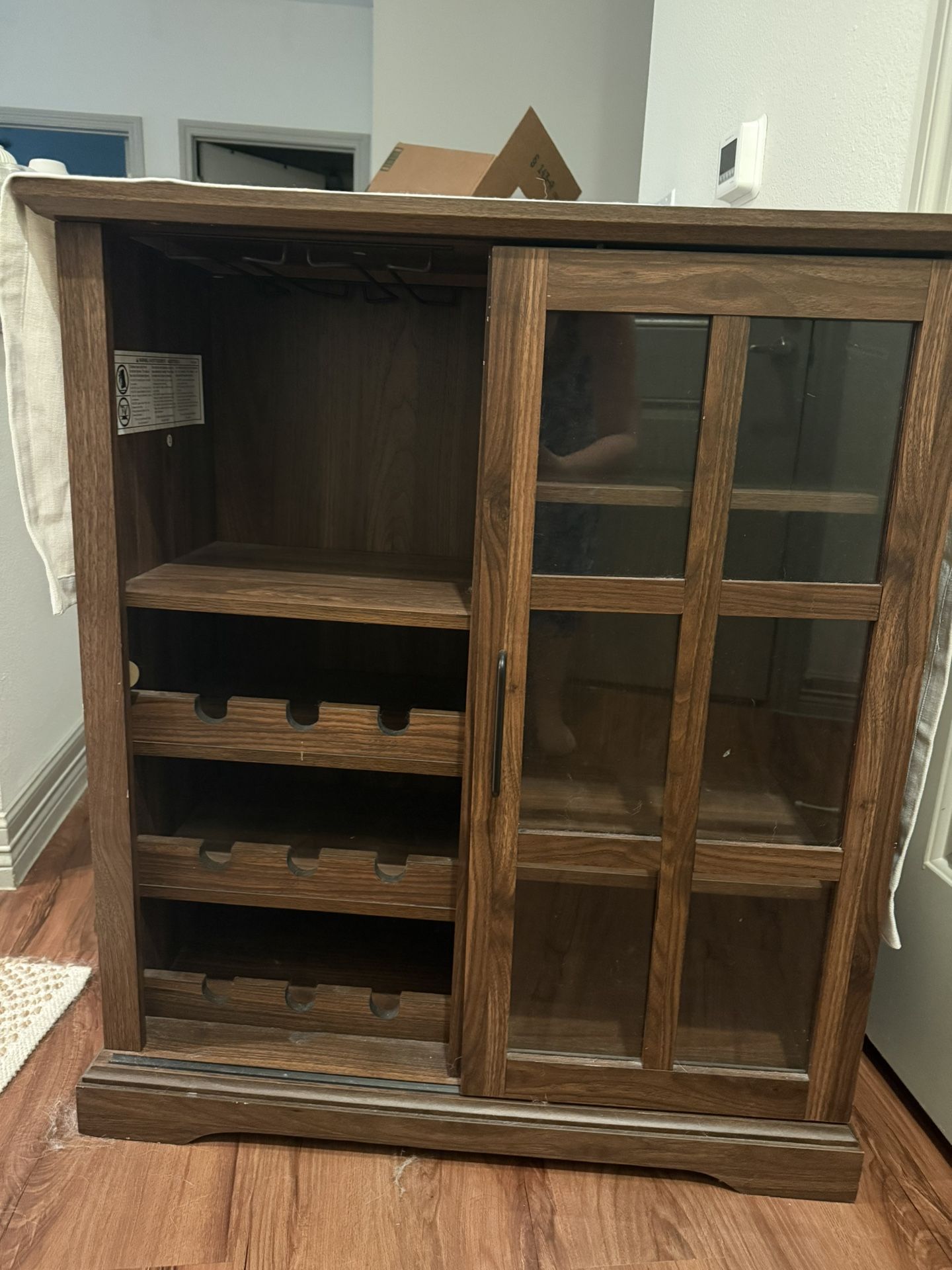 Bar/Wine Cabinet 