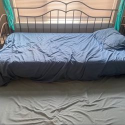 Twin size Trundle bed with mattresses