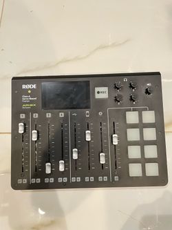 Rode RODECaster Pro Podcast Mixer