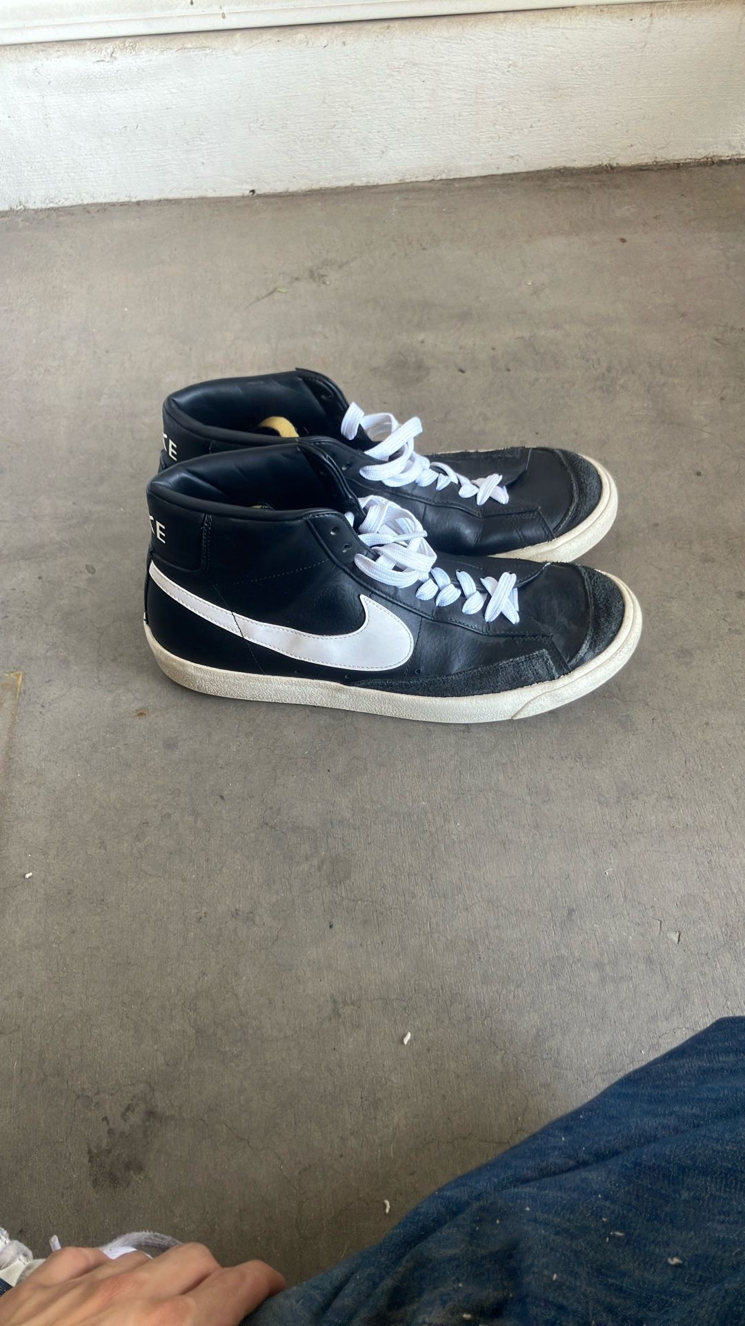 Black Nike Blazers