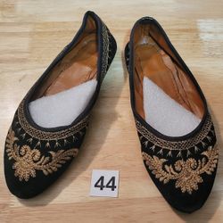 Black & Gold Embroidered Flats - Size 7 (44)