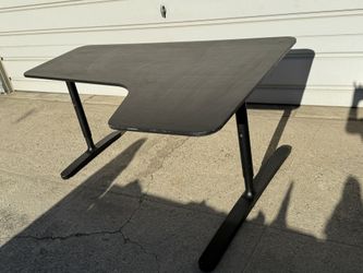 Ikea Bekant Desk