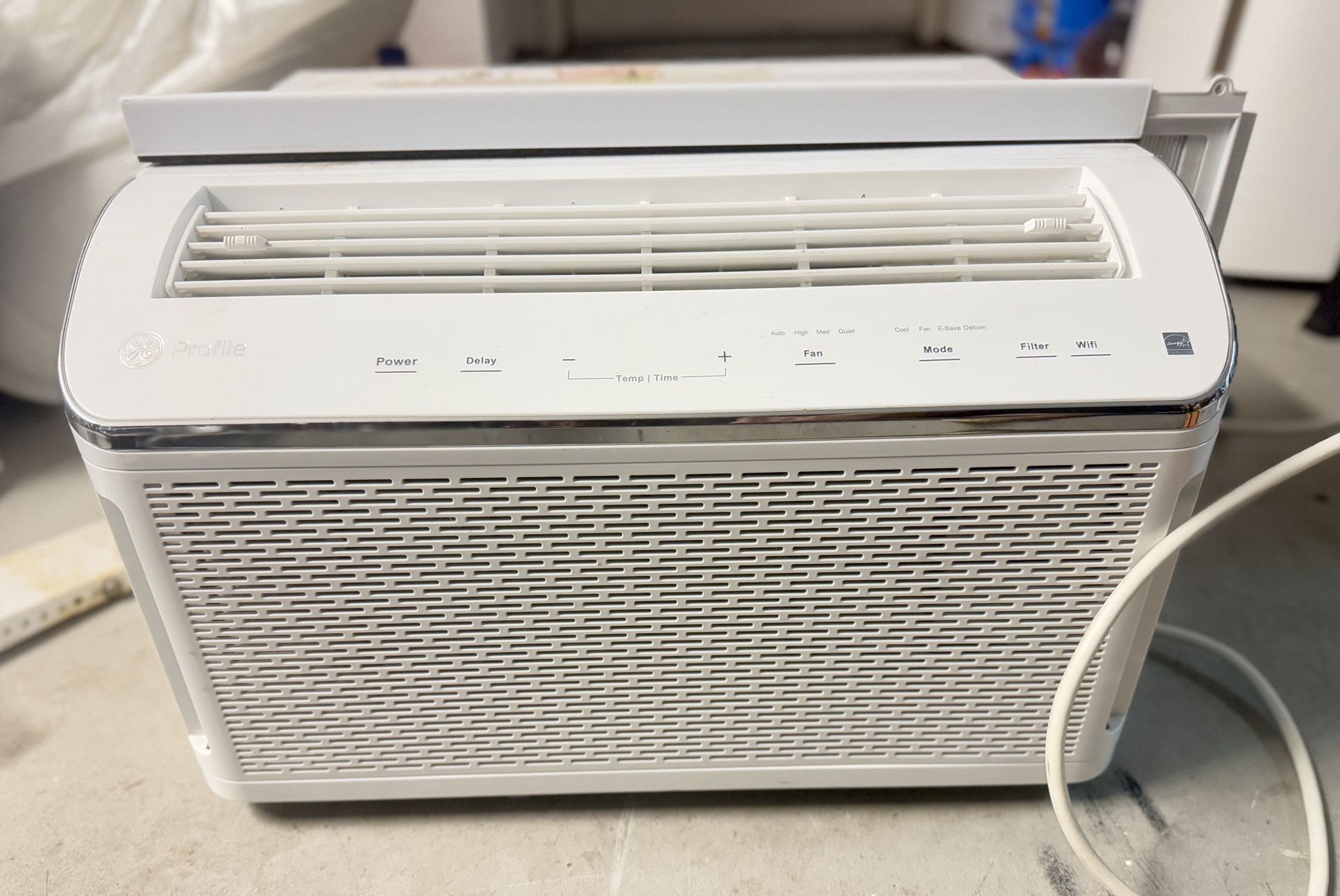 GE Profile⢠8,200 BTU Window Air Conditioner