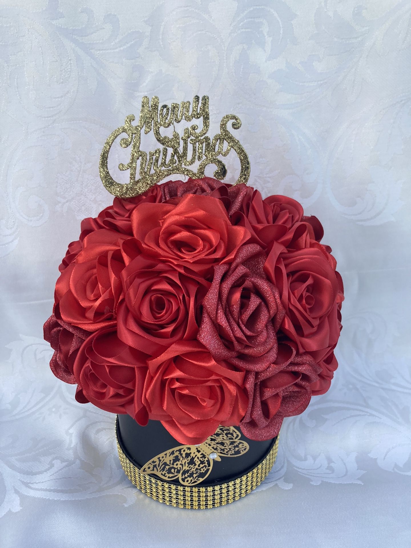 Satin Ribbon Rose Bouquet Rose Box Flower Gift for Sale in Carpentersvle,  IL - OfferUp