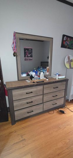 Boy's youth bedroom set