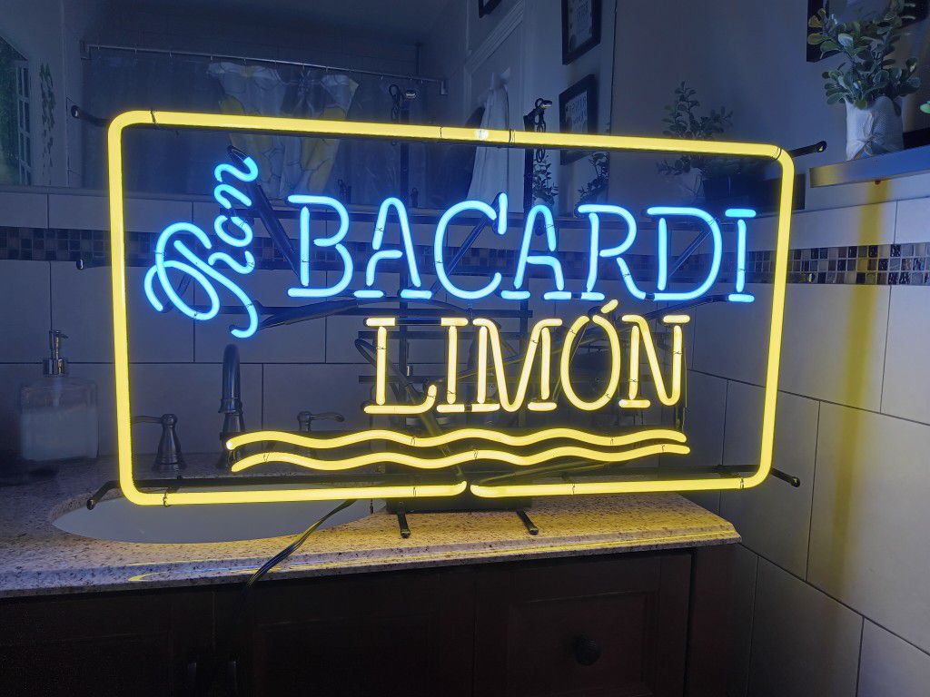 Bacardi Limon Neons Sign