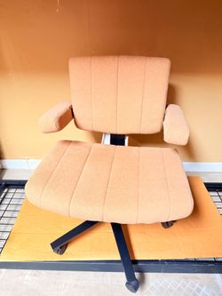 New office/vanity chair