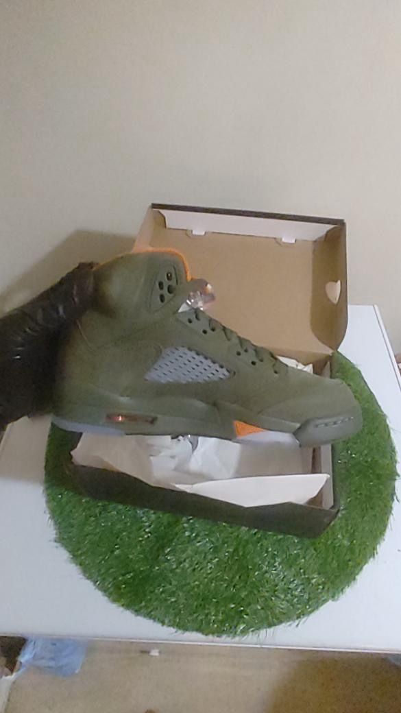 Air Jordan 5 Retro “olive”