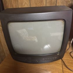 General Electric (GE) 13-inch CRT TV, 