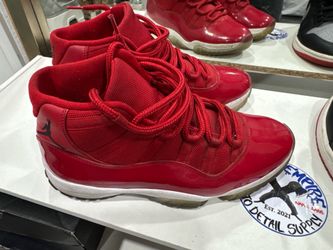 Jordan like 96s size 10.5 men