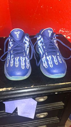 Kobe X-rays Used Low Price Because Of Worn Off A But But Still A Lot Of Grip And Size 5