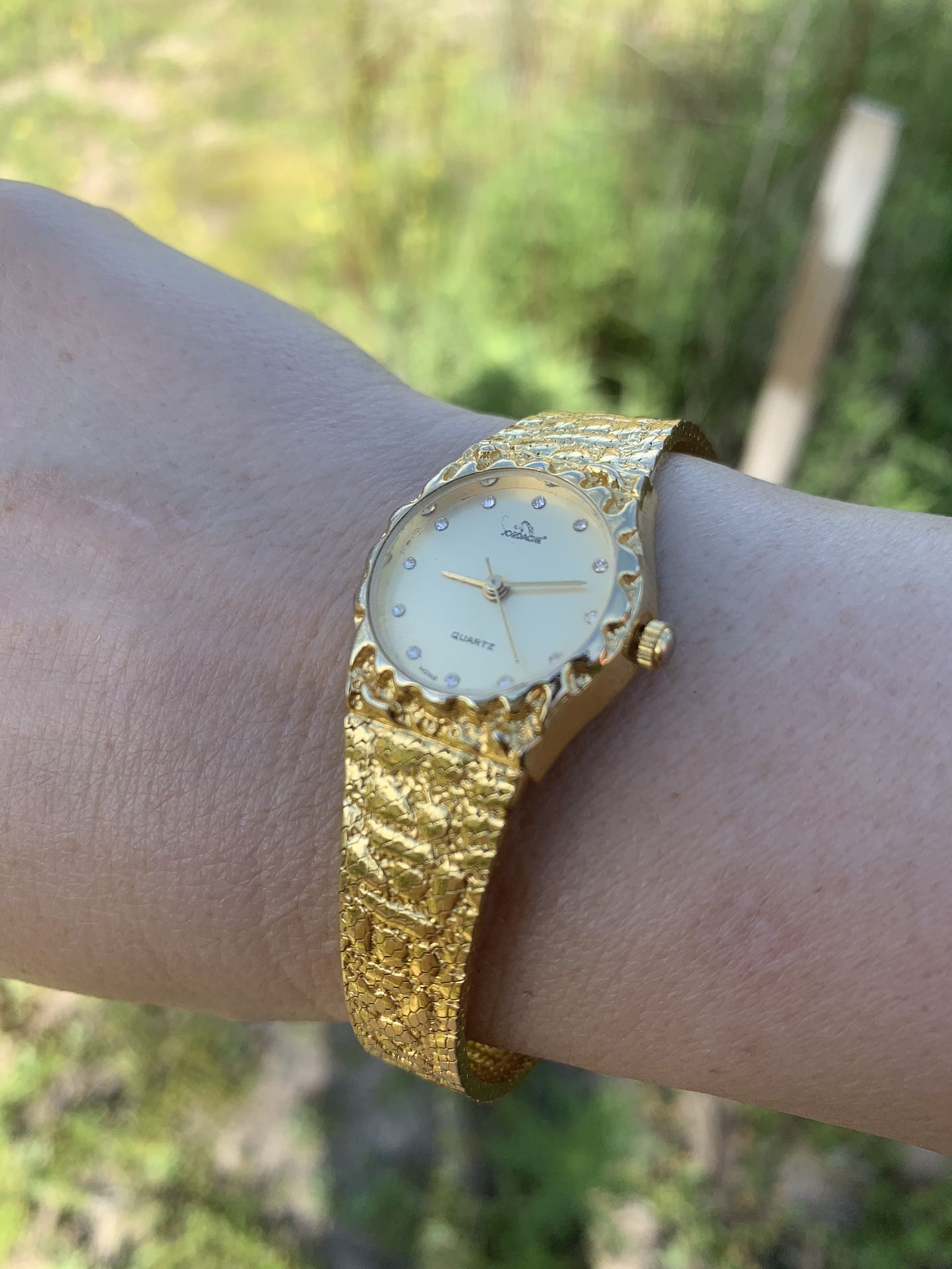 Vintage JORDACHE lady gold watch for Sale in LOS ANGELES, CA - OfferUp