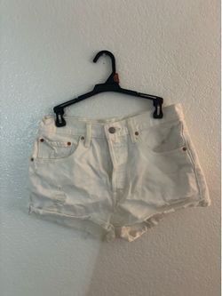 Women’s white jean shorts