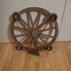 WAGON WHEEL  LIGHT FIXTURE 12  9 INCH SPOKES 