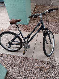 Northrock CTL Women's Comfort Bike( Giant Manufacturing)