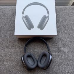 AirPod Pro Maxs Midnight