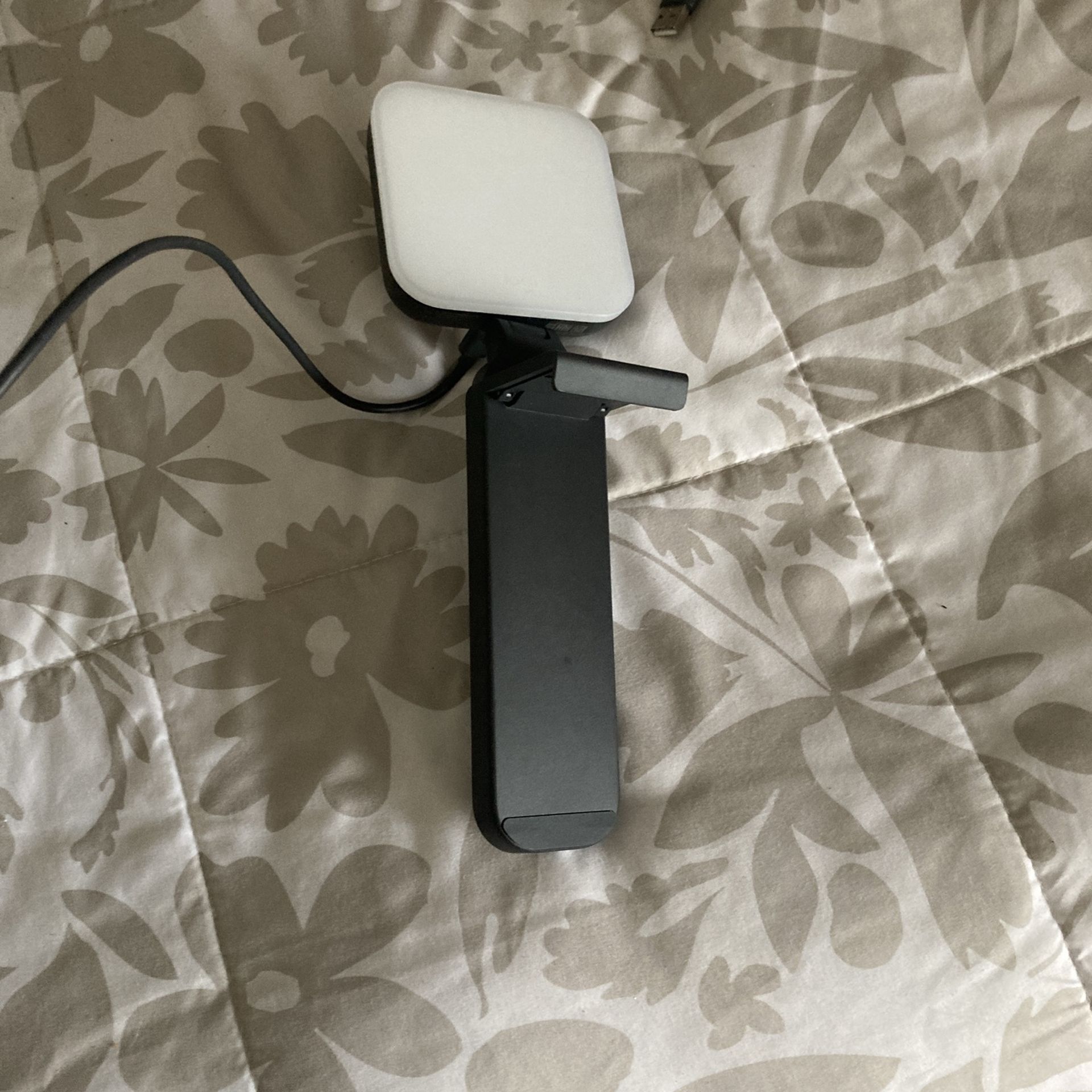 Streaming Light