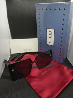 Women's Gucci Sunglasses 