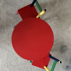 Kids’ Pencil Table & Chairs Set – Adorable & Colorful!