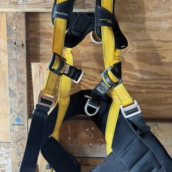 Brand New Journeyman Flex Falltech Harness $200 OBO CASH ONLY 