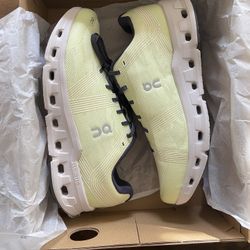 BRAND NEW - OnCloud Cloudgo Size 12