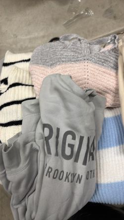 Sweaters/sweatshirts