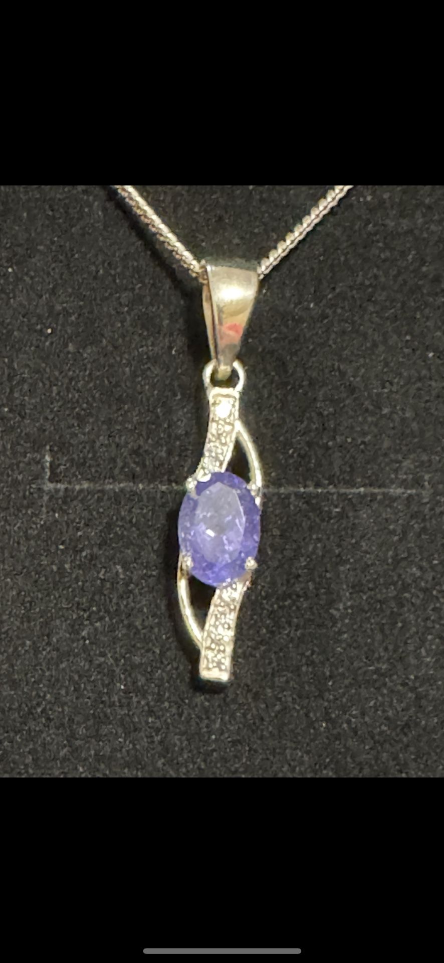 New Gorgeous Tanzanite and Diamond Necklace Sterling Silver