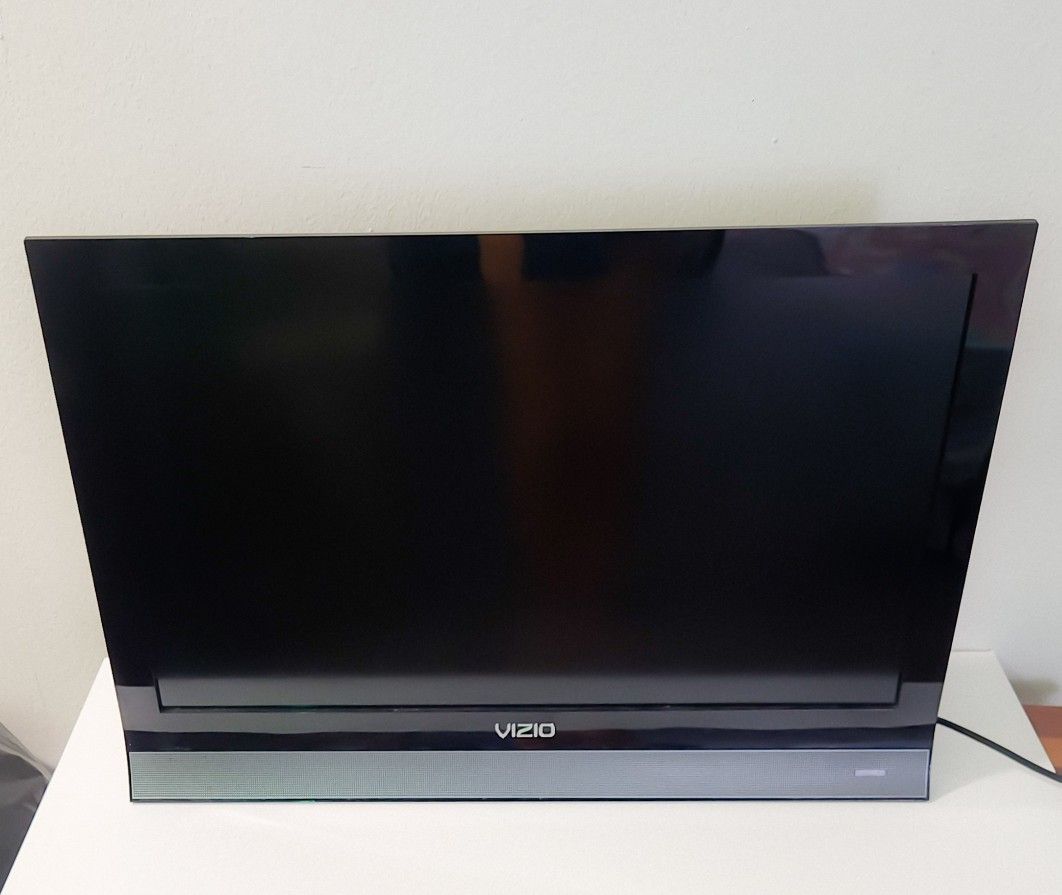 VIZIO M260VA-W 26-Inch LED LCD HDTV