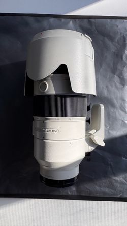 Sony FE 70-200mm f/2.8 GM OSS (version I) lens