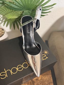 ShoeDazzle Silver Metallic Pointed-Toe Heels