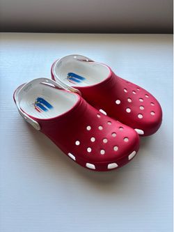 Red & White Sonic the Hedgehog Crocs – Size 12