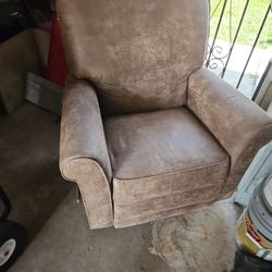Lazy boy rocking chair And recliner