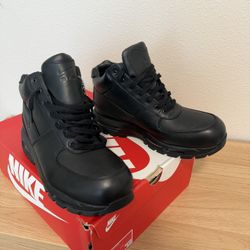 Nike Air Max Goadome ACG Boots Triple Black Men’s Size 10 brand new