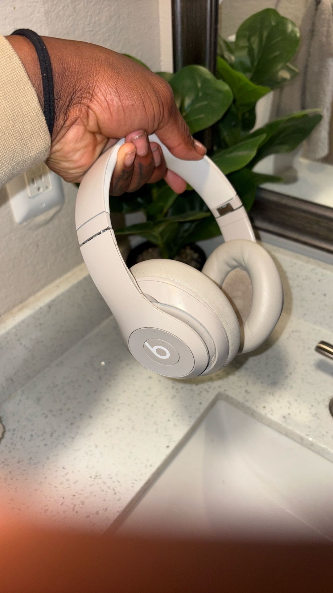 Beats Studio Pro