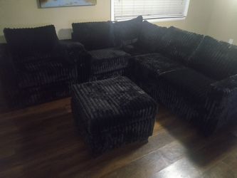 6pcs Sectional Sofa w/cupholders & charging station