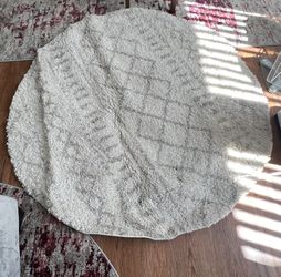 Ivory/Beige Round Area Rug