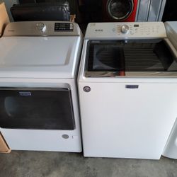 Maytag Top Load Washer With Agitator And Gas Dryer Set 